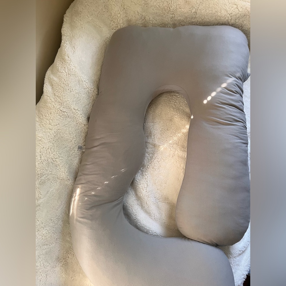 Momcozy Almohada